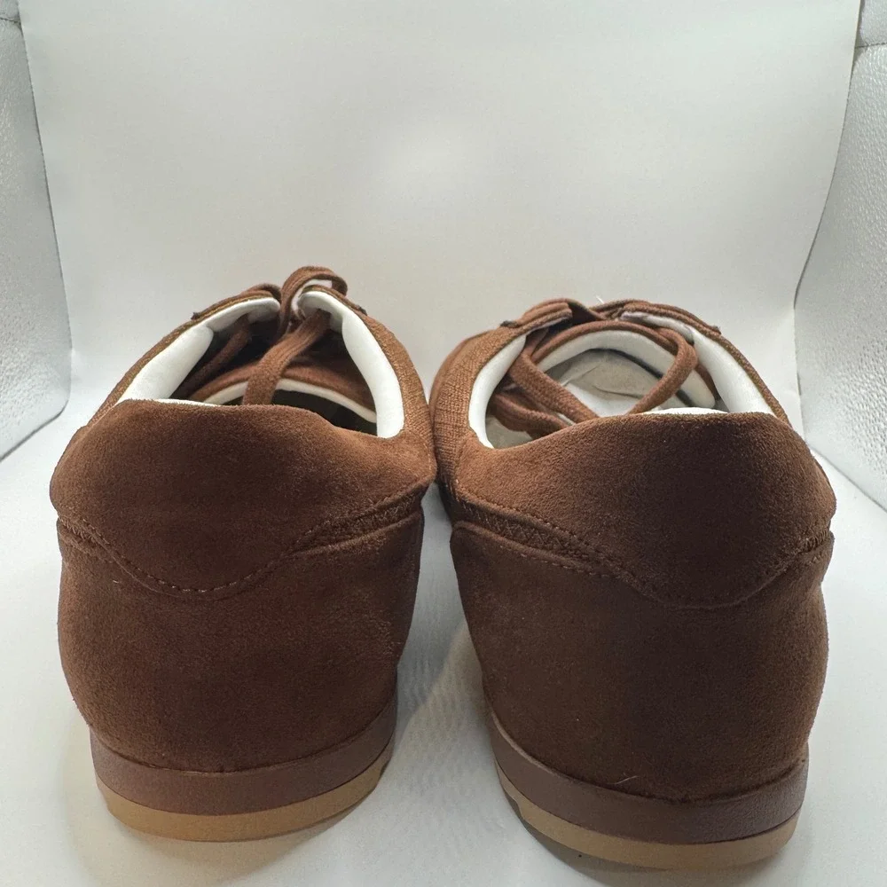 Torrid 13 Sleek Sneaker Women Brown Wide Width Faux Suede Lace Up Low Top 26SPR3